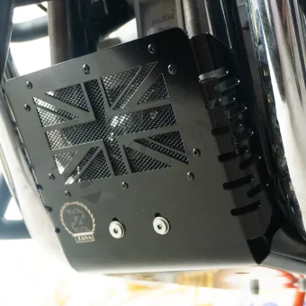 BASH PLATE FOR  GT/INTERCEPTOR 650 (ALL BLACK - UK FLAG)